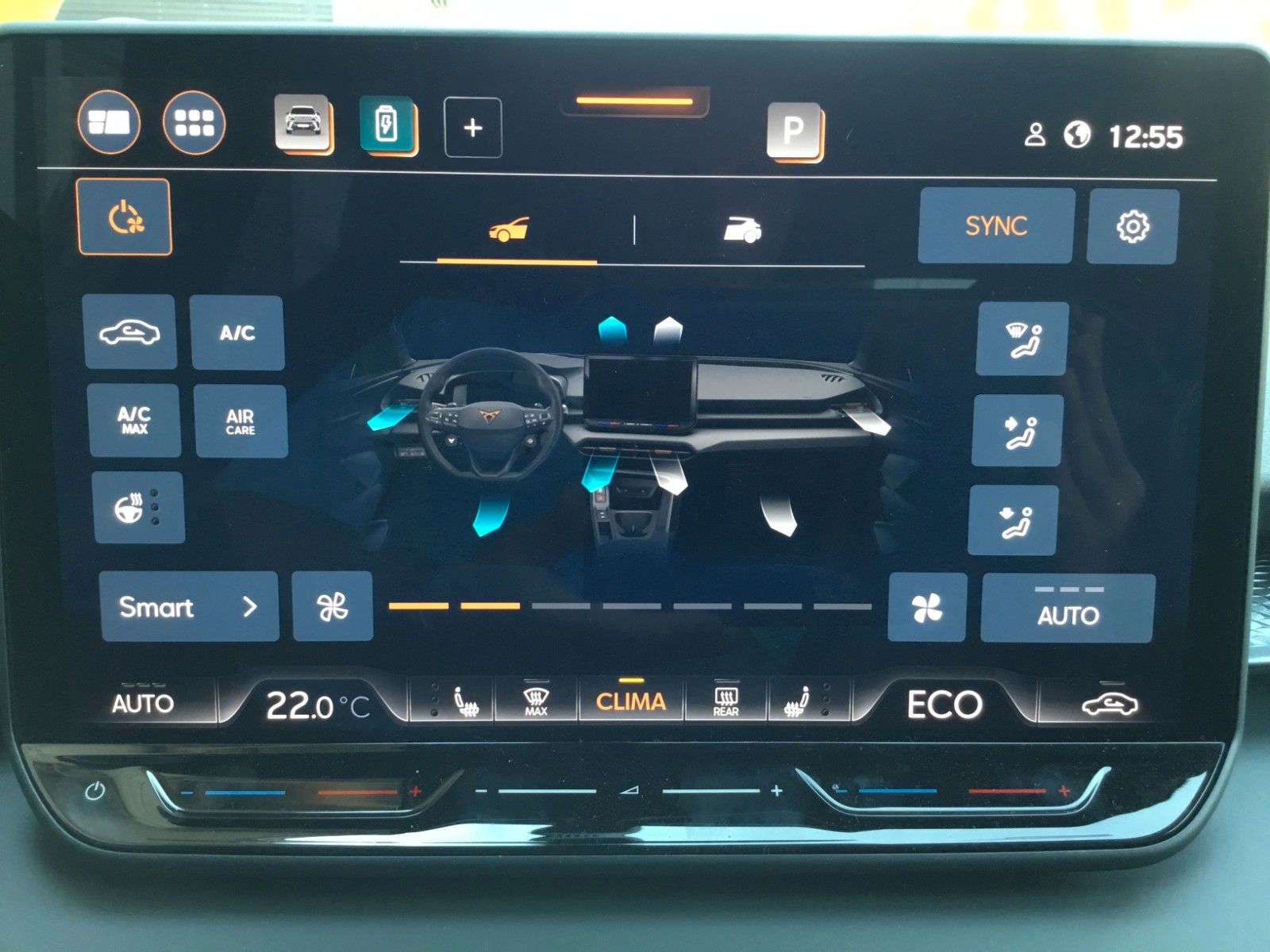 Fahrzeugabbildung CUPRA Terramar 1.5 e-HYBRID DSG+AHK+Kessy+Navi+18"