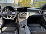 Mercedes-Benz C300de AMG  Night LED Pano DAB StHz Kamera Sound - Hybrid (Diesel/Elektro): Alcantara, Kombi