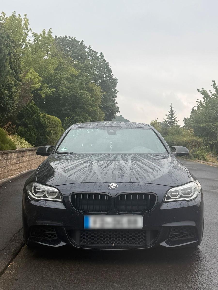 BMW M550