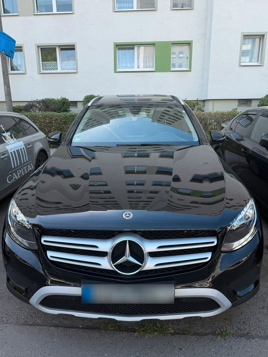 MERCEDES-BENZ Mercedes-Benz GLC 250 d  gepflegt  Panor...