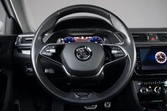 SKODA Superb Combi 2.0 TDI L&K 4x4*Massage*LED*ACC*PSD
