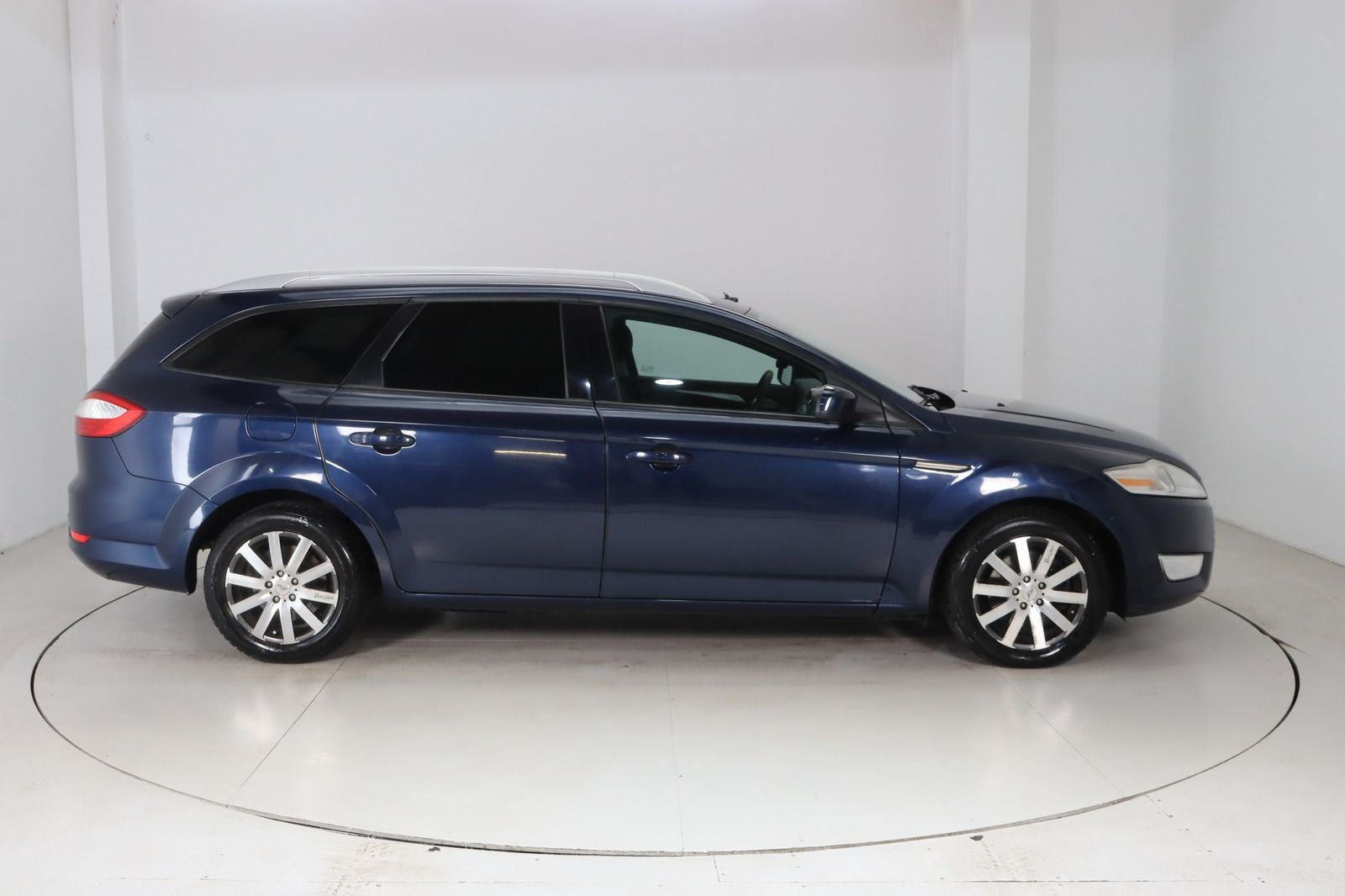 Fahrzeugabbildung Ford Mondeo Turnier 2.0 Ambiente * HU/AU neu