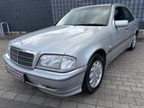Mercedes-Benz C 240 ELEGANCE Facelift 1 Hand orig. 19000KM - Mercedes-Benz C 240: Elegance