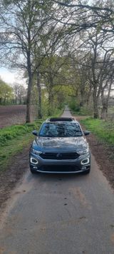 Volkswagen T-Roc Sport 2.0 TSI DSG 4 Motion PANO+LEDER+ACC - VW T-Roc Gebrauchtwagen in Duisburg