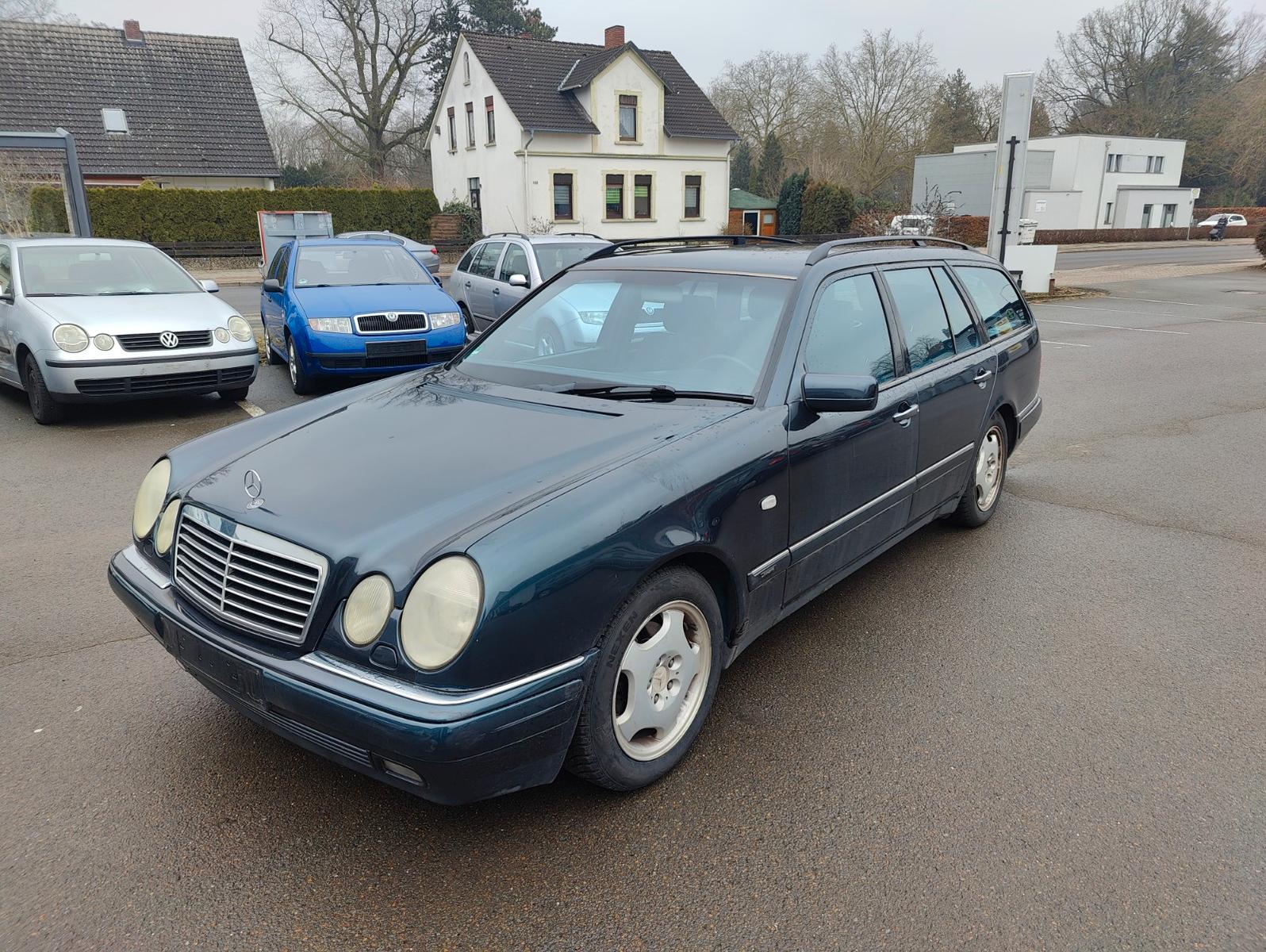 Mercedes-Benz E 230 Kombi, TÜV 11.26