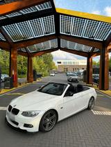 BMW E93 320d LCI M-Packet Vollausstattung - BMW 320: 320d Pack M