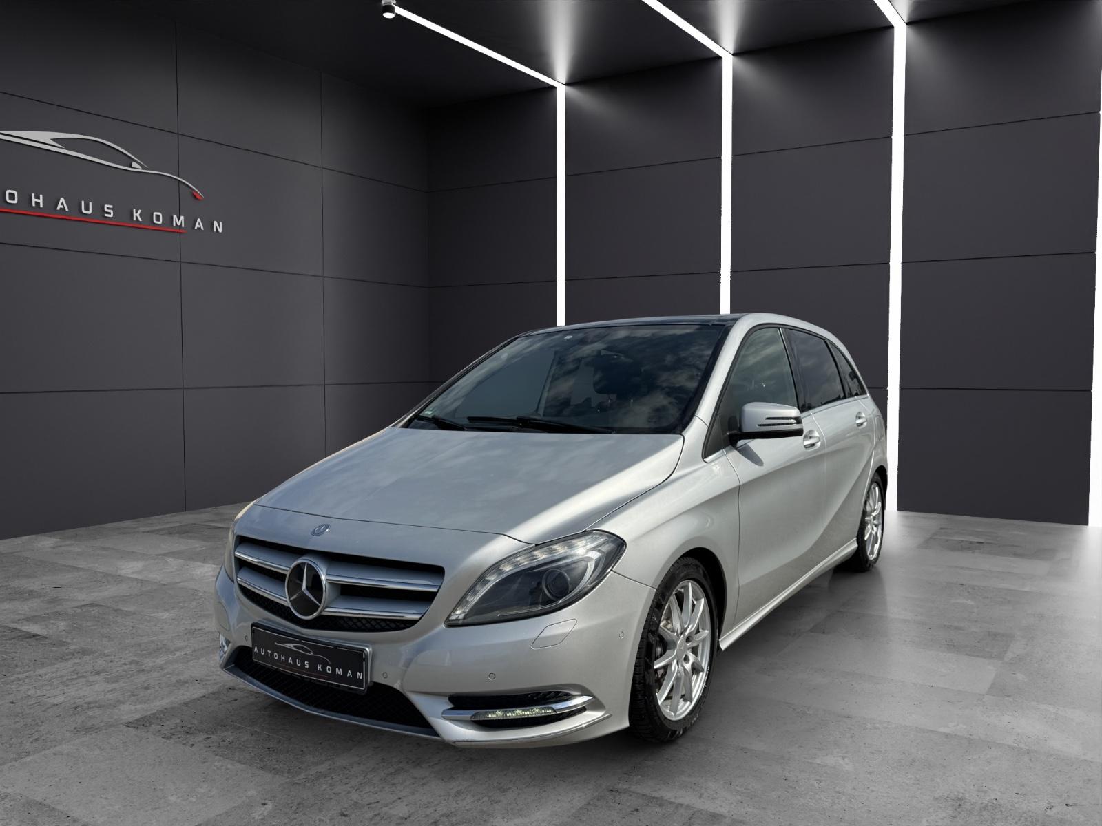 Mercedes-Benz B220 CDI*AUTOM.*PANO*PDC*NAVI*LEDER*