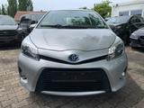 Toyota Yaris Hybrid Life Klimaaut Navi Kamera Euro 5 - Toyota Yaris aus 2012 mit Hybrid-Antrieb