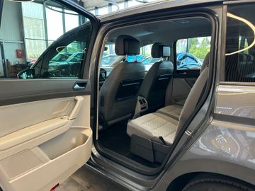 MYAUTOCENTER – Gebraucht- und Jahreswagen mit Werkstattservice in Pfaffenhofen Volkswagen Touran Comfortline BMTStart-Stopp *7 Sitzer*ACC
