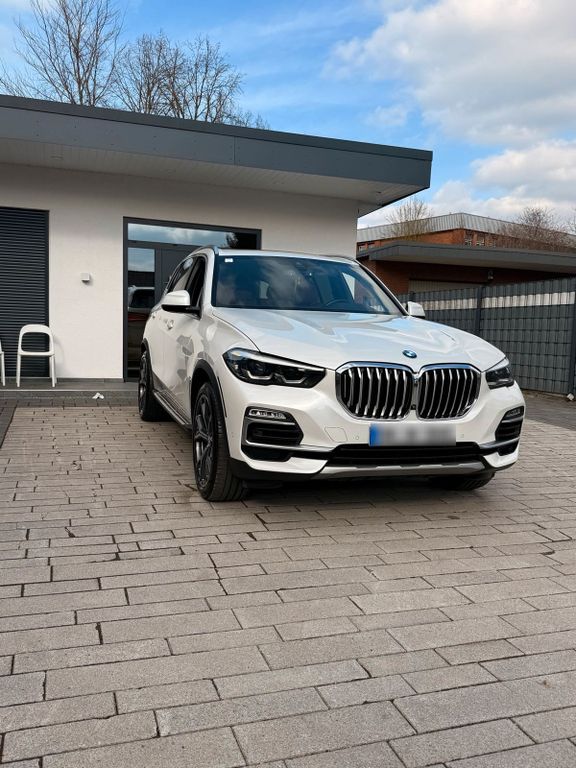Image of BMW X5