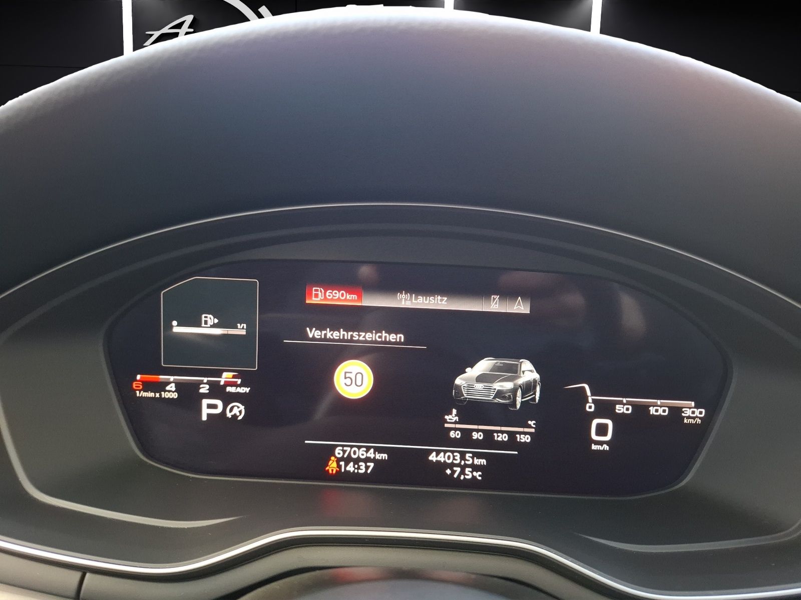 Fahrzeugabbildung Audi A4 Avant 35 TDI S-tronic LED Navi AID GRA RFK Le