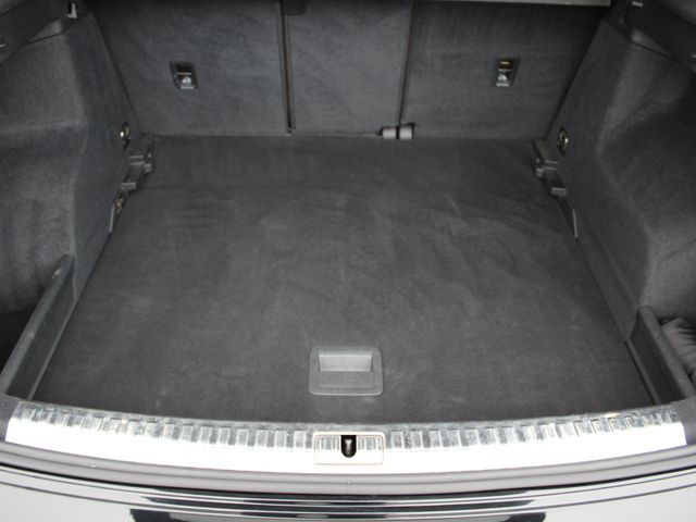 Q3 40 2,0 TFSI quattro S line Standhzg.*Navi