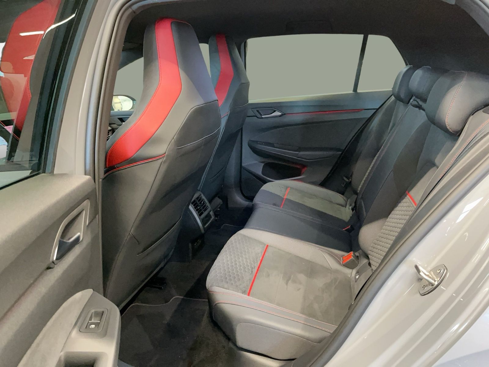 Volkswagen Golf - Bild 11