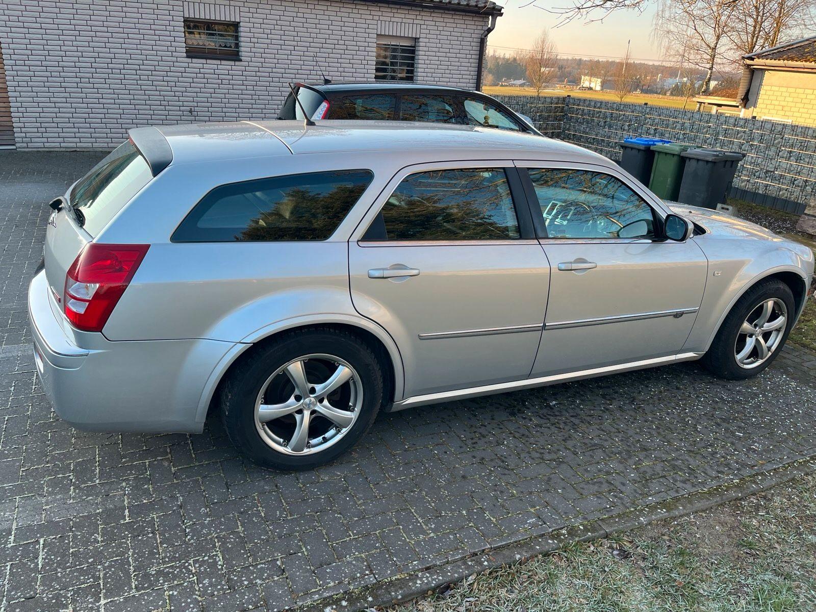 Mercedes-Benz 300 2010 — photo 6