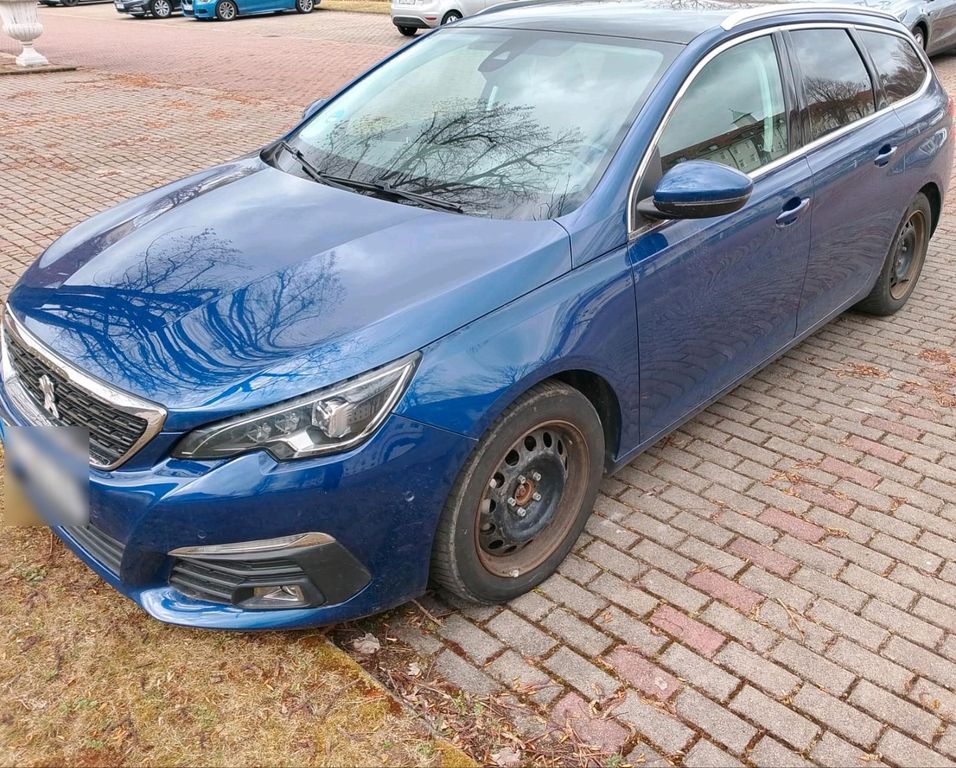 Image of Peugeot e-308