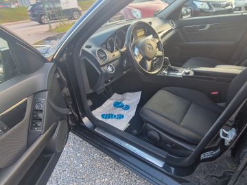 Mercedes C 180 - 9