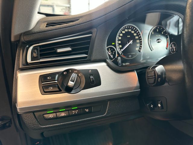 BMW 740 d xDrive *HeadUP*KomfortSitze*Vollauss.*