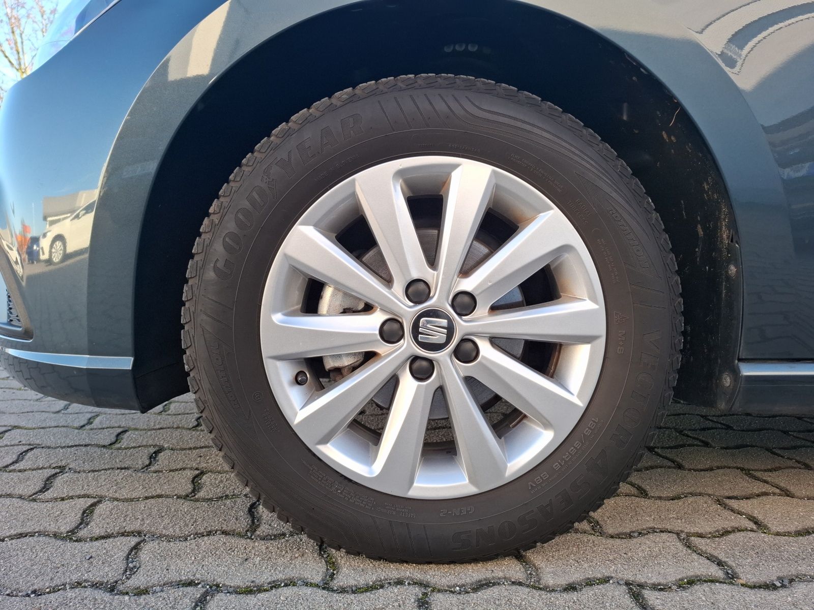 Fahrzeugabbildung SEAT Ibiza TSI Style Beats Climatronic RFK SH LM