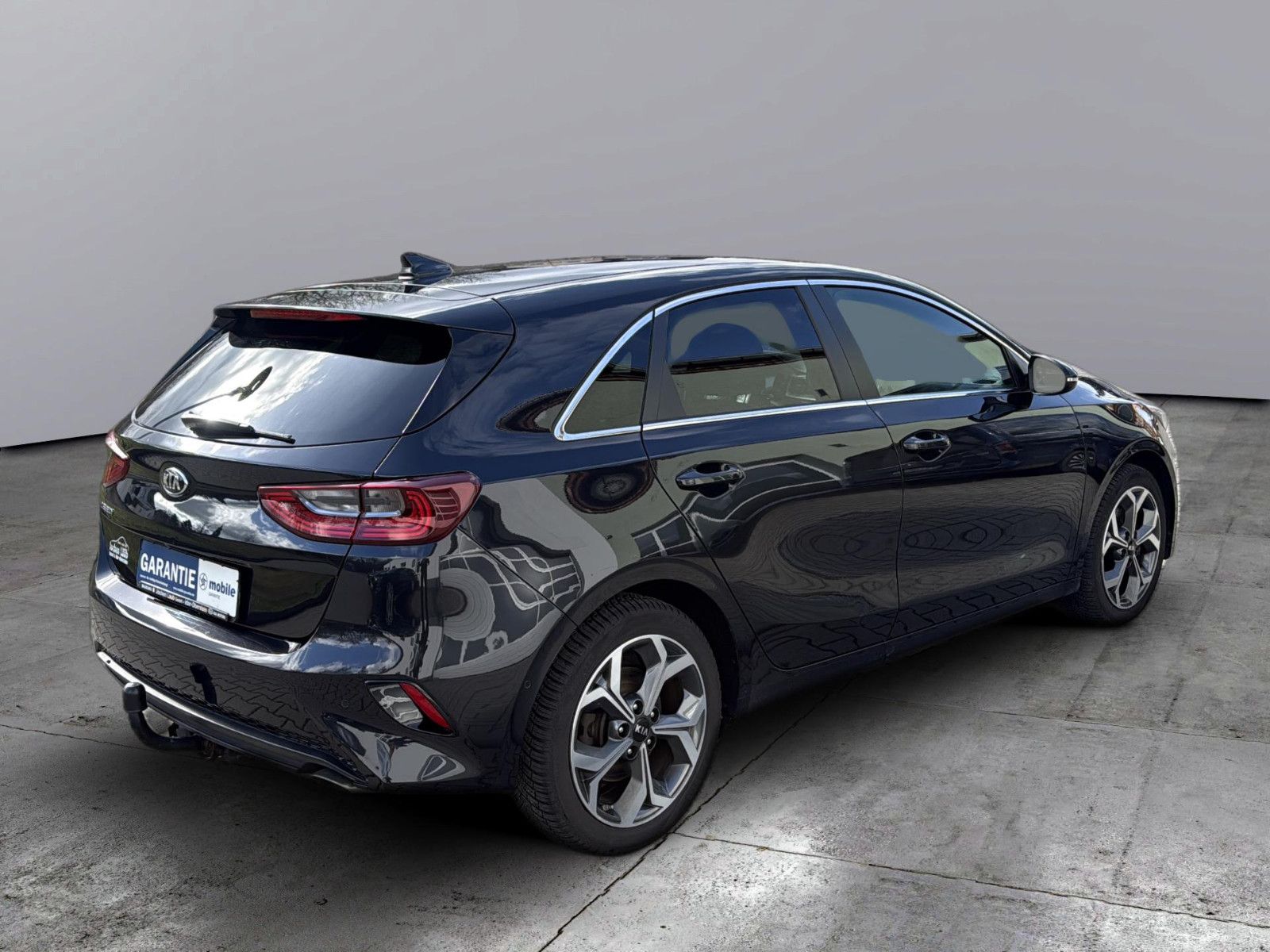 Fahrzeugabbildung Kia cee'd / Ceed 1.4 TGDi/ unfallfrei/AHK