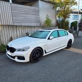 BMW 750 Li M-Paket 3D-Umgebungskamera Massage 21" - BMW 7er Reihe: M Paket