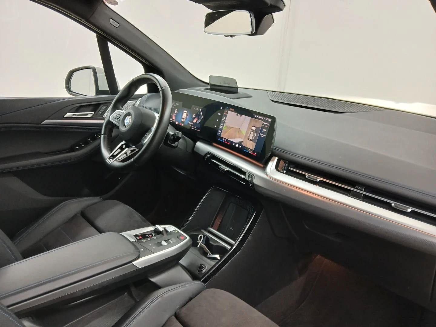 Fahrzeugabbildung BMW 220i M Sport Active Tourer H&k ACC Leder HuD 19"