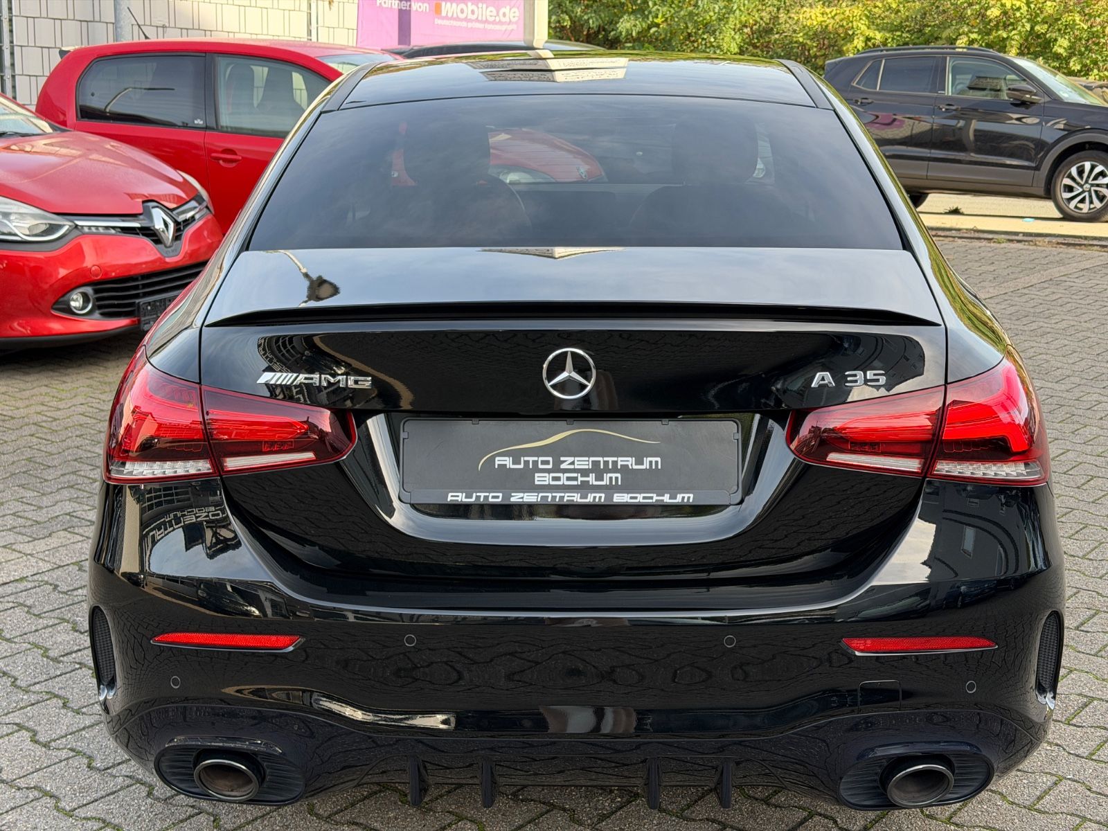 Mercedes-Benz A 35 AMG A Limousine 4Matic Night-Paket LED imagem 3