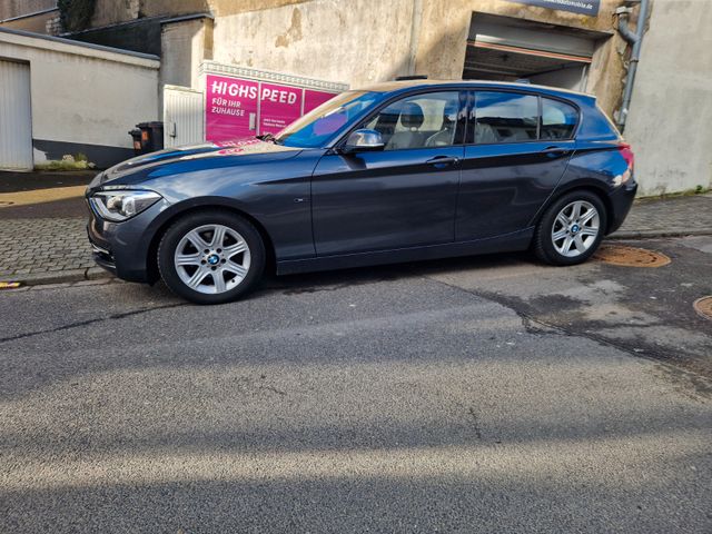 BMW 120d Sport Line,NAVI,S-Dach,LEDER, BI-XENON