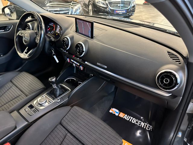 MYAUTOCENTER – Gebraucht- und Jahreswagen mit Werkstattservice in Pfaffenhofen Audi A3 Sportback sport *1. Hand*Klima*Navi*Xenon*BT*