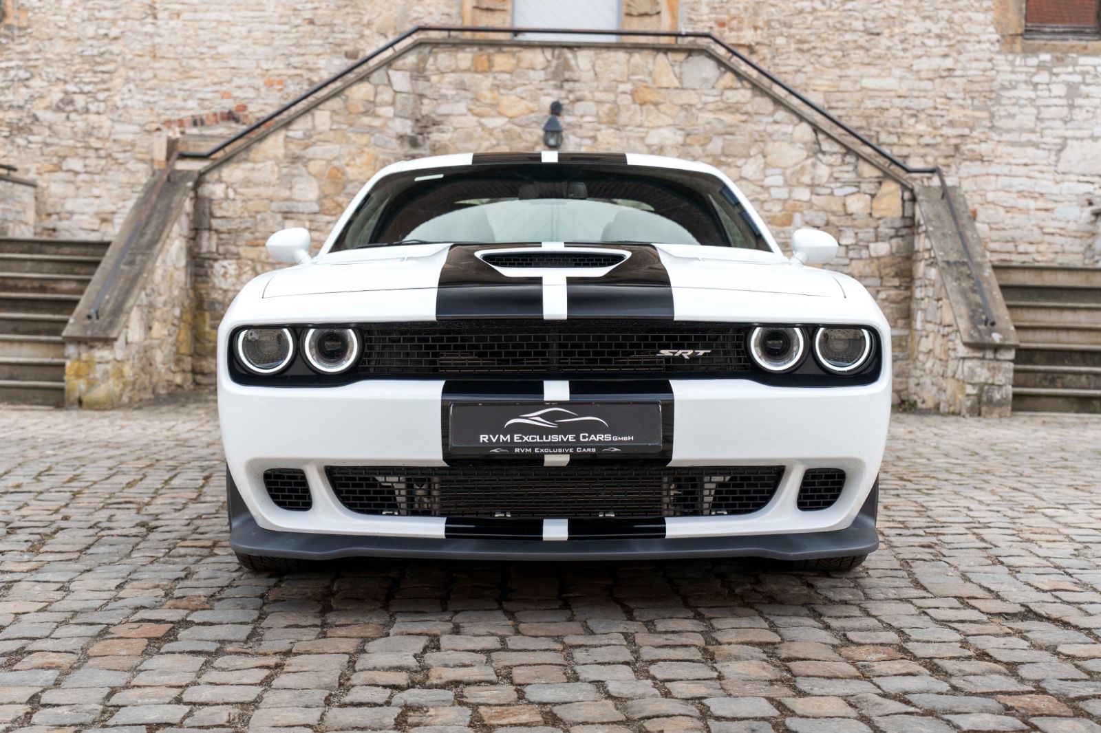 Fahrzeugabbildung Dodge Challenger 6,4L SCAT PACK ALPINE CARPLAY KAM