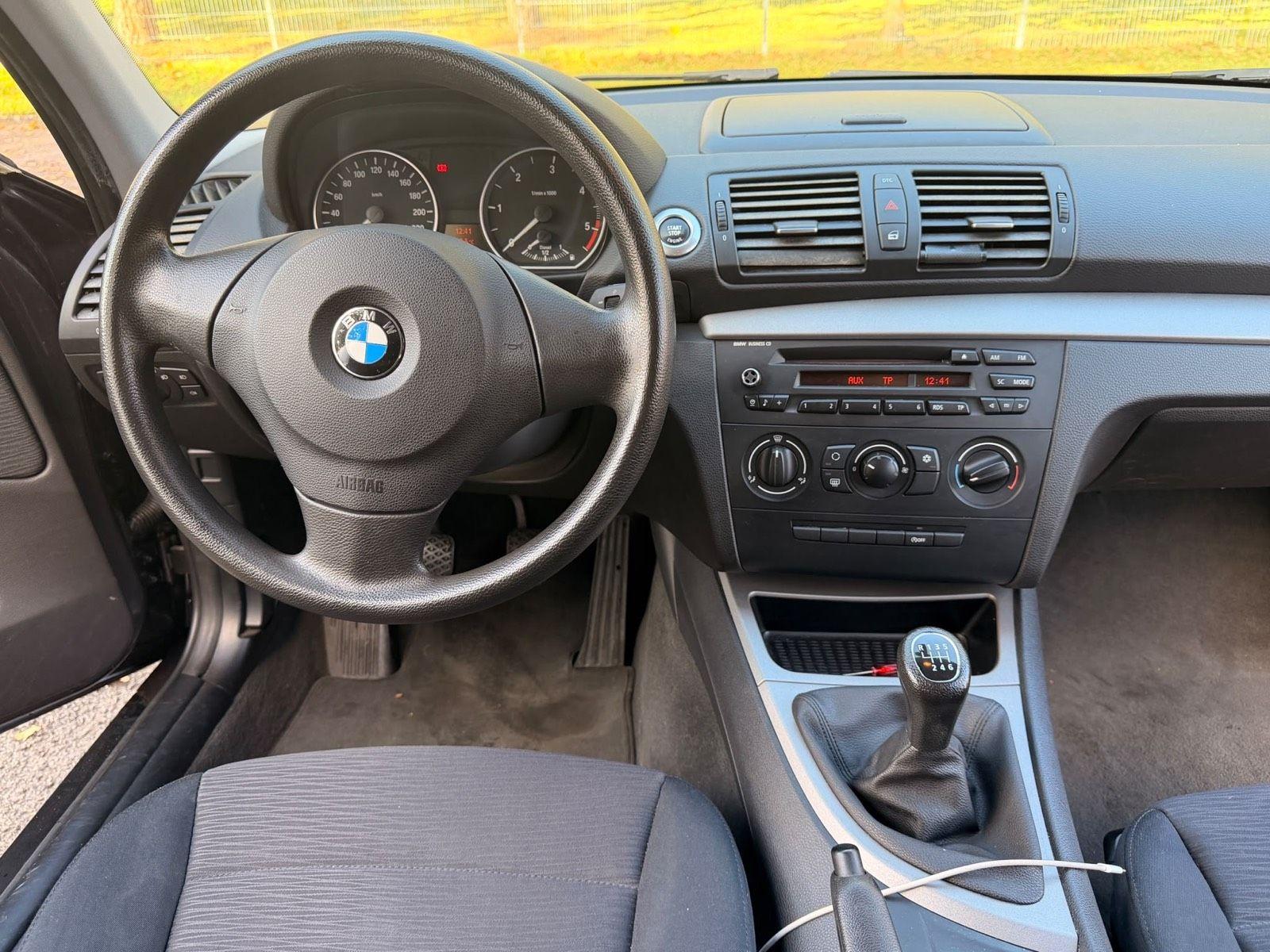 BMW 118 2008 — photo 7