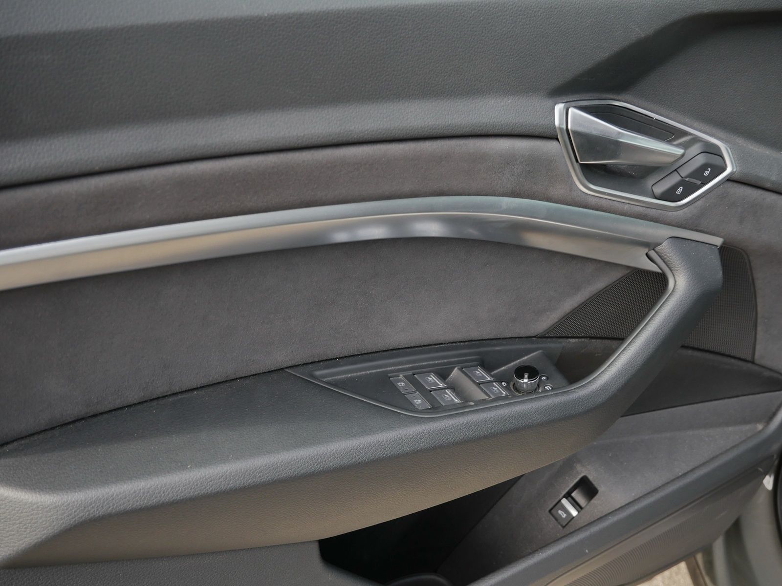Audi Q8 e-tron - Bild 22