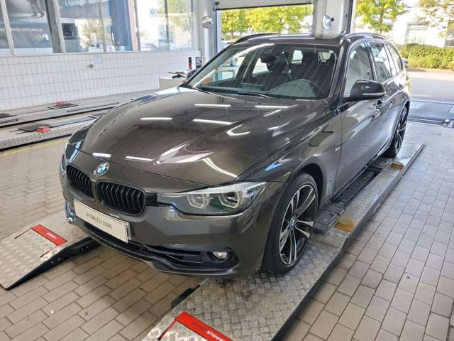 BMW 330i*NAVIPROF*SPORT LINE*AHK*PANORAMA*KAMERA*LED