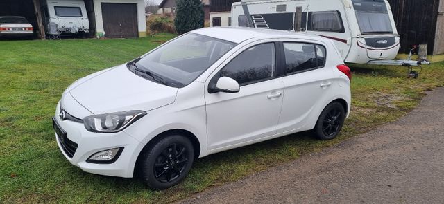 Hyundai i20 5 Star Edition Alu Klima PDC Scheckheft