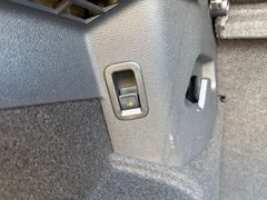 Fahrzeugabbildung Volkswagen Golf VIII Lim. Active eTSI *AHK*LED*TEMP*SHZ*