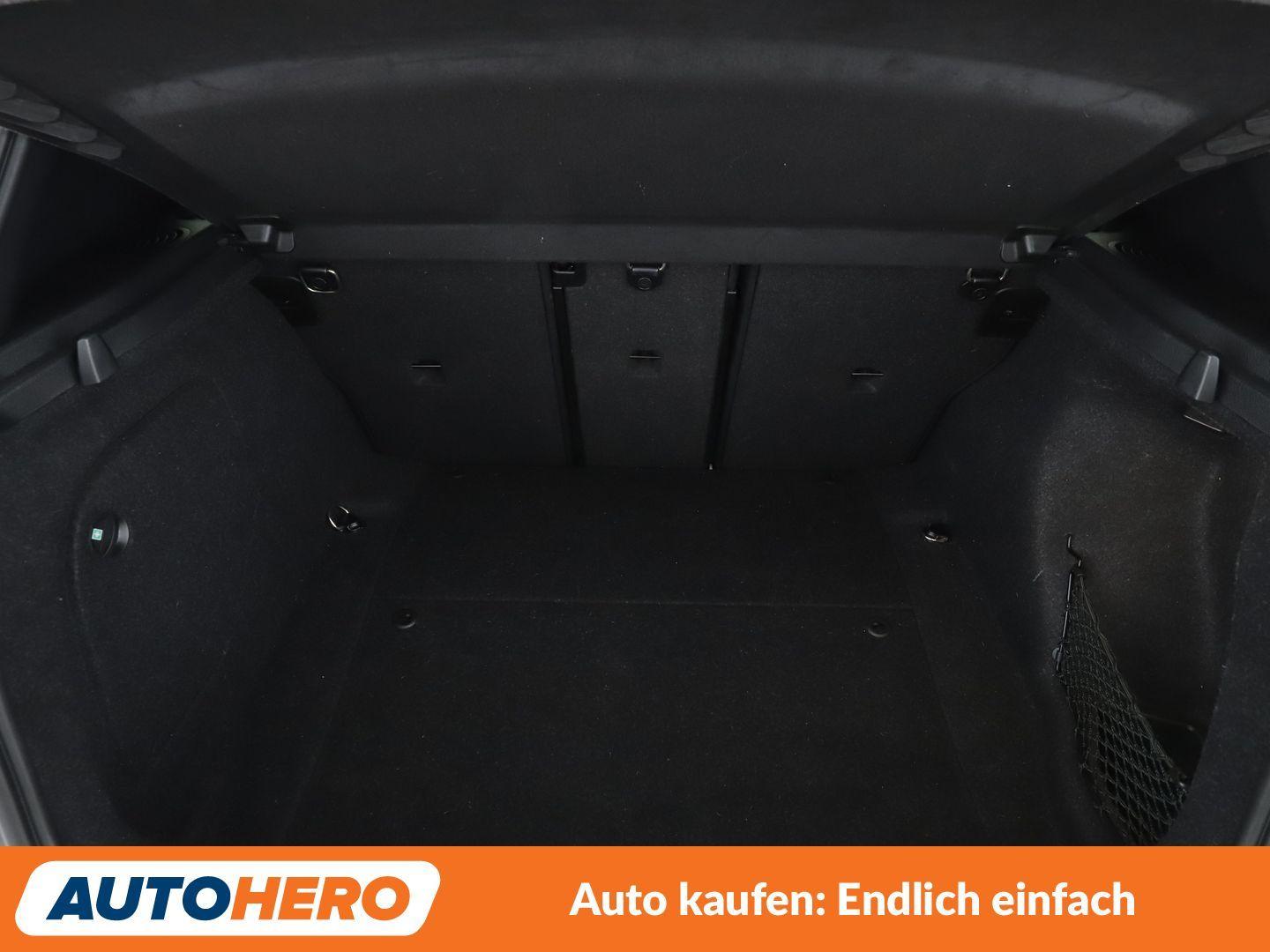 BMW 118i Edition Sport Line Shadow Aut.*NAVI*LED*PDC