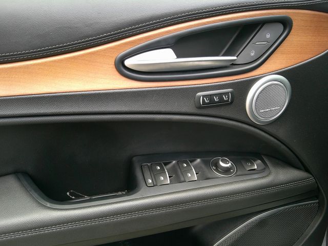 Alfa Romeo Stelvio Lusso Ti Q4