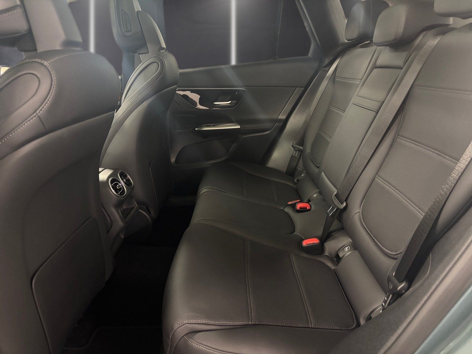 Fahrzeugabbildung Mercedes-Benz GLC 220 d 4M Avantgrade*AHK*Pano*Distro*360°*Tot