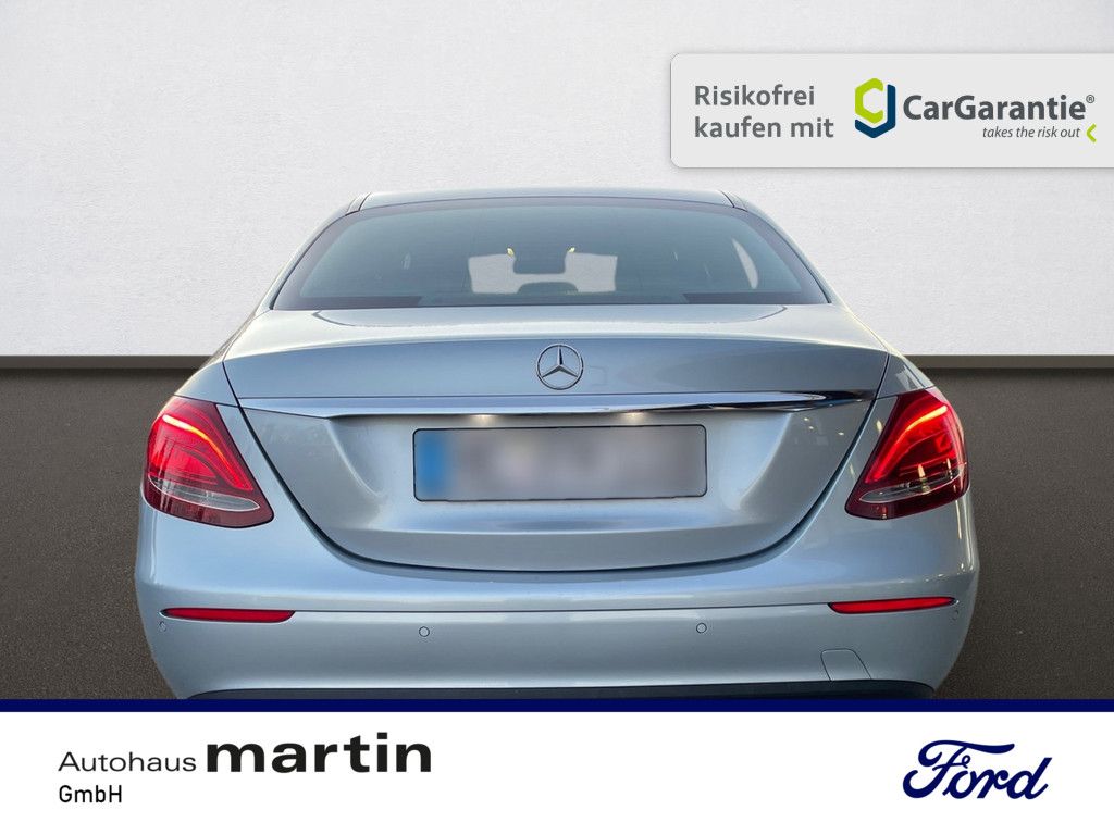 Fahrzeugabbildung Mercedes-Benz E 220 d PDC BT SHZ PTS 360° NAVI STANDHEIZUNG