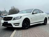 Mercedes-Benz C 180 Coupe 3x AMG line Navi Bi-Xenon TopZustand - Mercedes-Benz C 180 Gebrauchtwagen in Frankfurt
