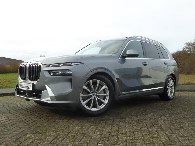 BMW X7 xDrive40i Standheizung Panoramadach AHK Iconi