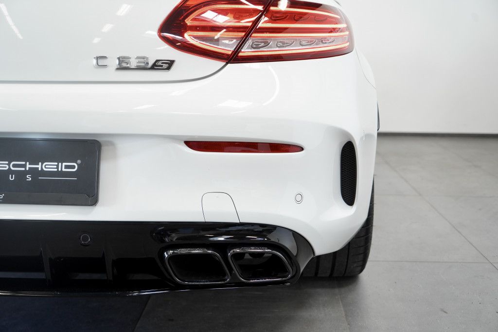 Mercedes Benz C 63 Amg