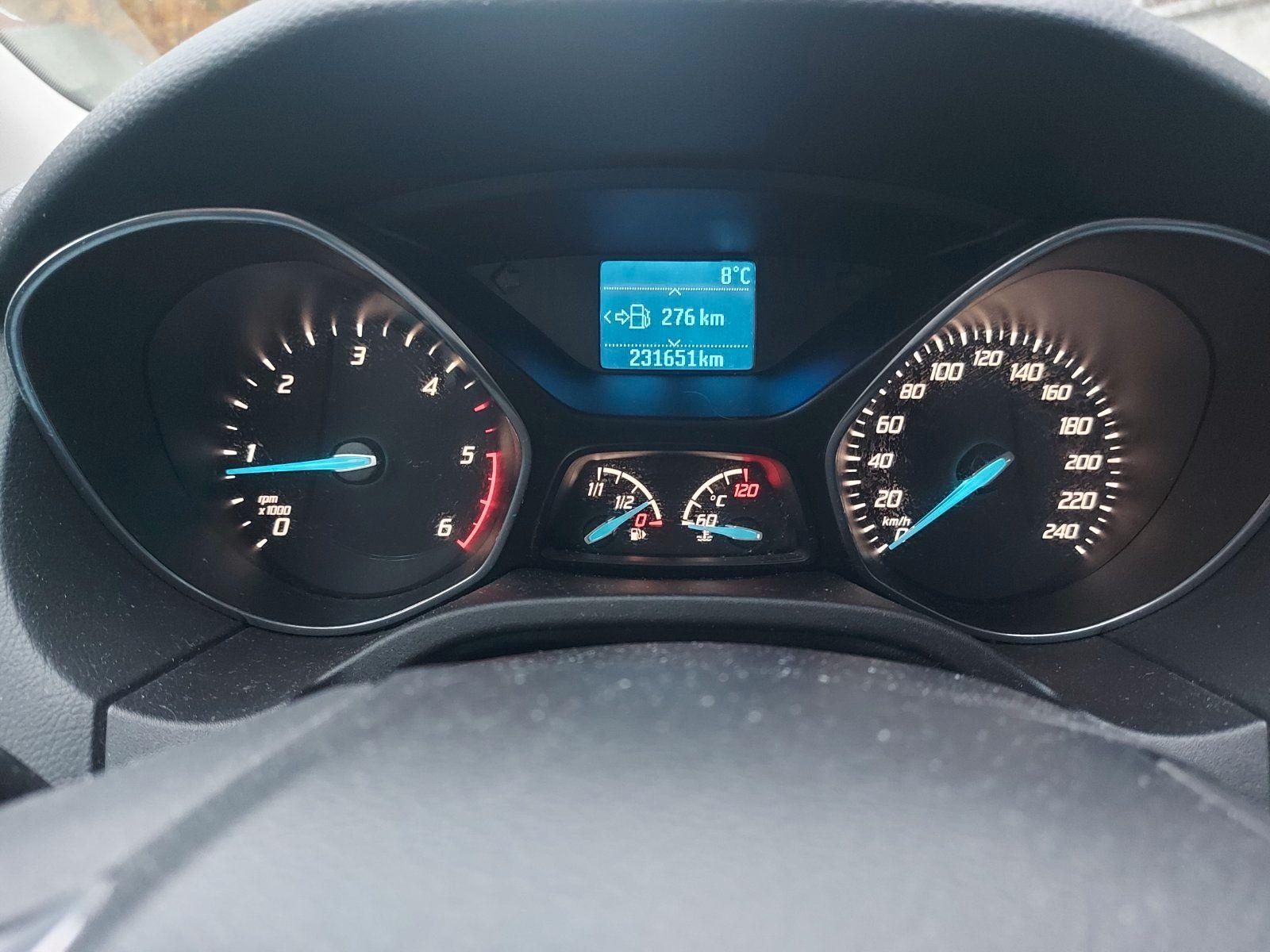 Ford Focus 2014 — photo 8