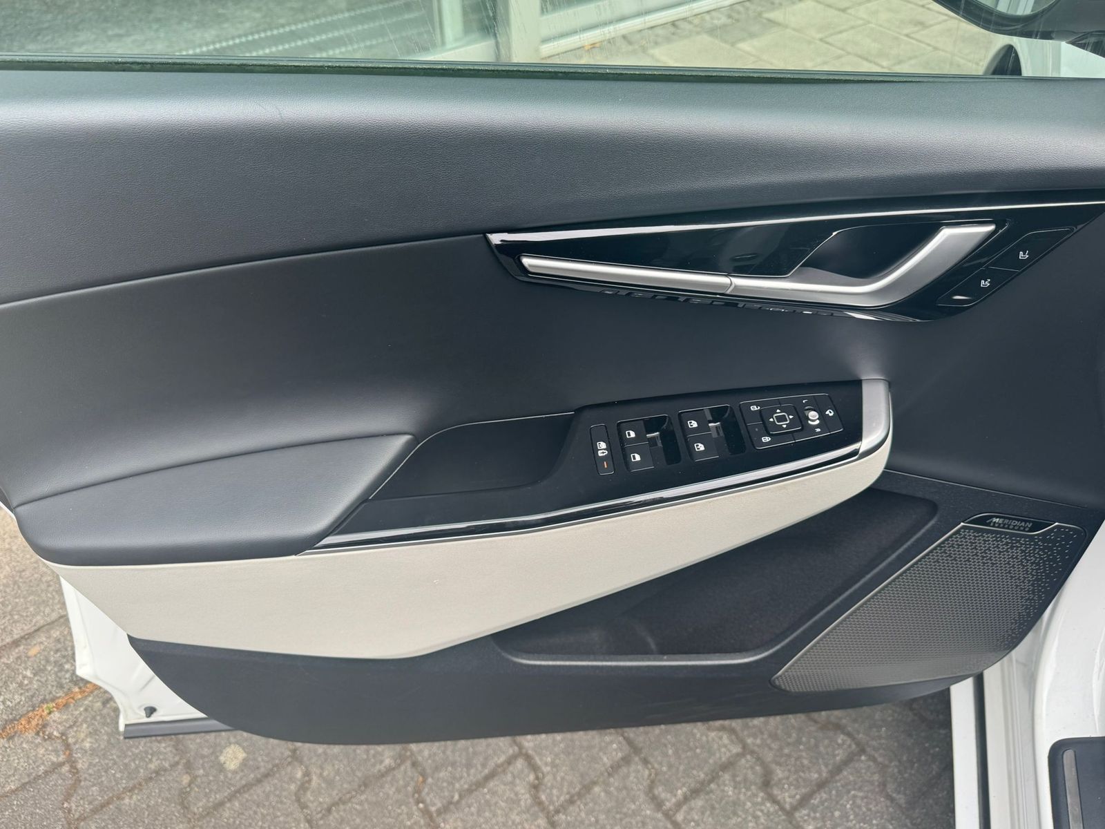 Fahrzeugabbildung Kia EV6 GT-Line 4WD WERKSGA+PANO+MEMO+HEAD+ACC+360°