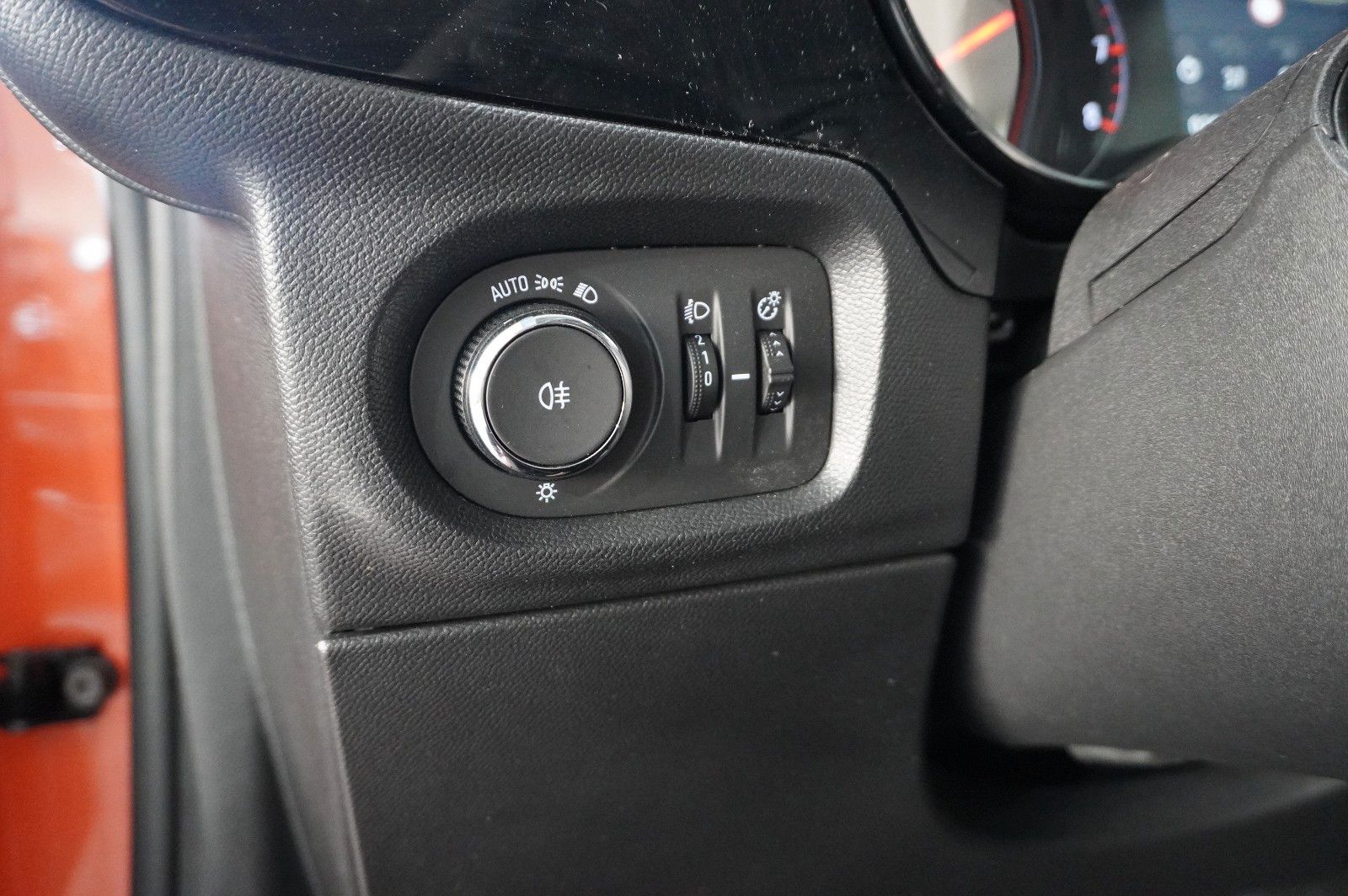 Fahrzeugabbildung Opel Corsa F 1.2 EDITION NAVI/LED/KAMERA/TEMP./SPORT