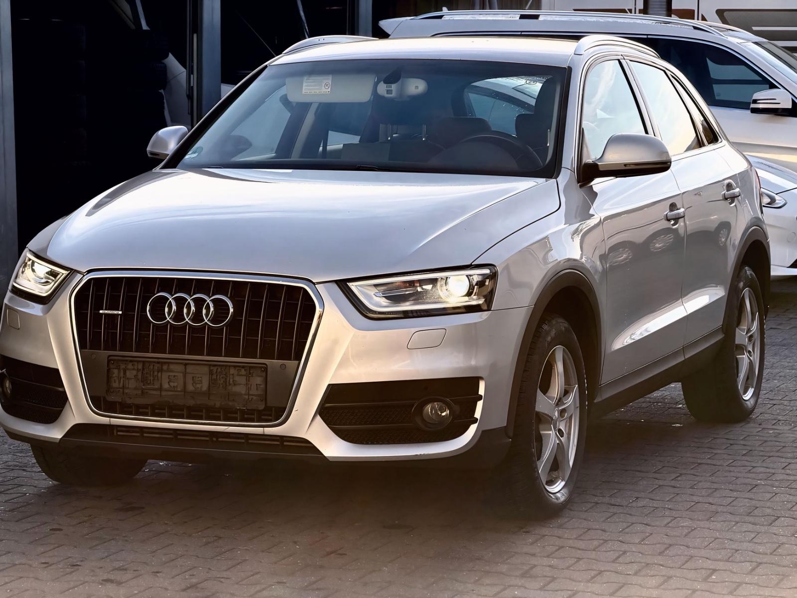Audi Q3 2.0 TDI quattro Automatik Xenon Navi