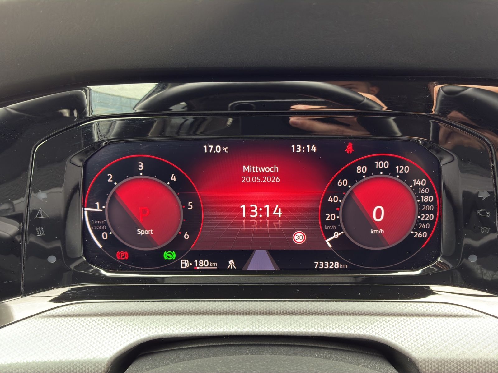 Fahrzeugabbildung Volkswagen Golf VIII Active TDI DSG LED Navi ACC SHZ App-Co