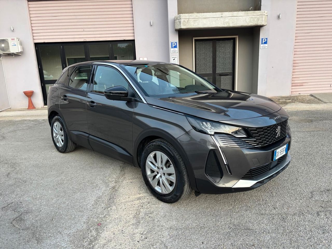 Peugeot 3008 BlueHDi 130 S&S Active Pack 04/2022 imagem 3