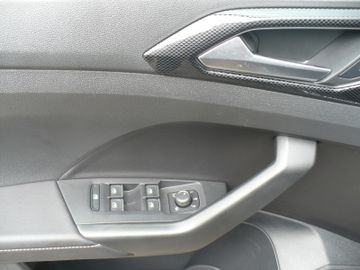 Bild 10 VW T-Cross 1.0 TSI 81 kW DSG GOAL SHZ Kamera Navi
