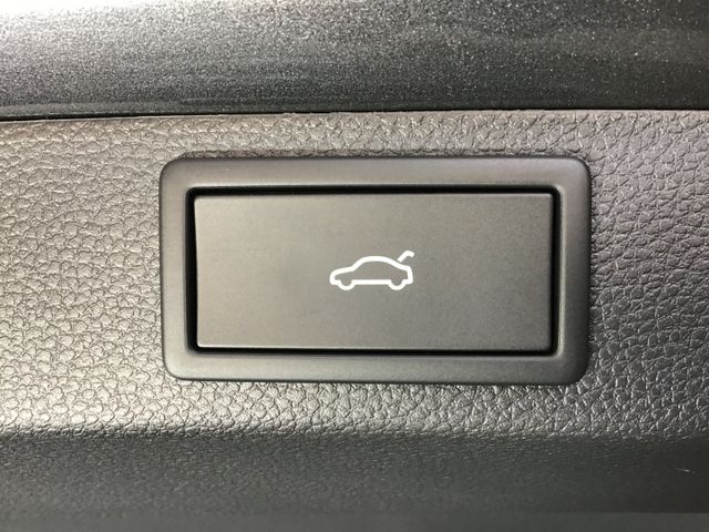 Fahrzeugabbildung Skoda Karoq Sportline 1.5TSI DSG/AHK/ACC/Matrix/Navi