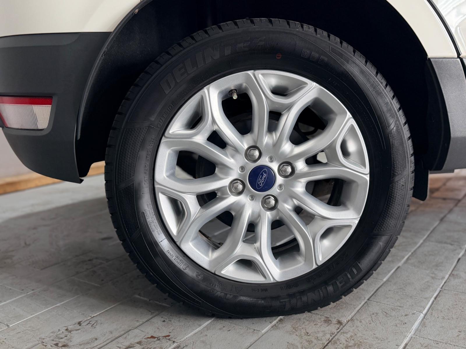 Ford EcoSport 2015 — photo 8